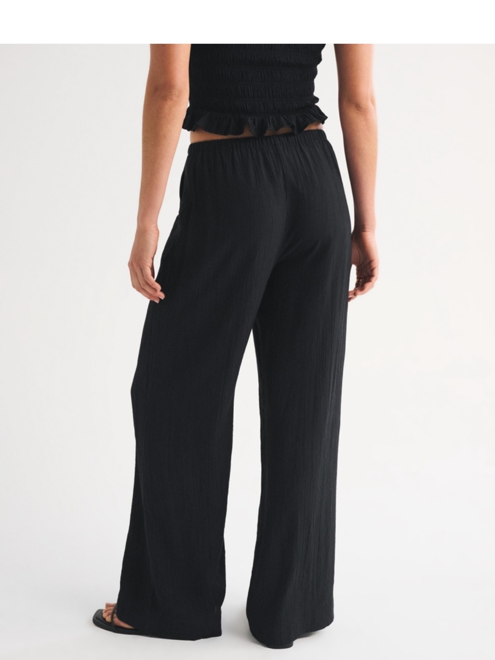 A&F Crinkle Wide Leg Pull On Pant - Picture 6 of 7